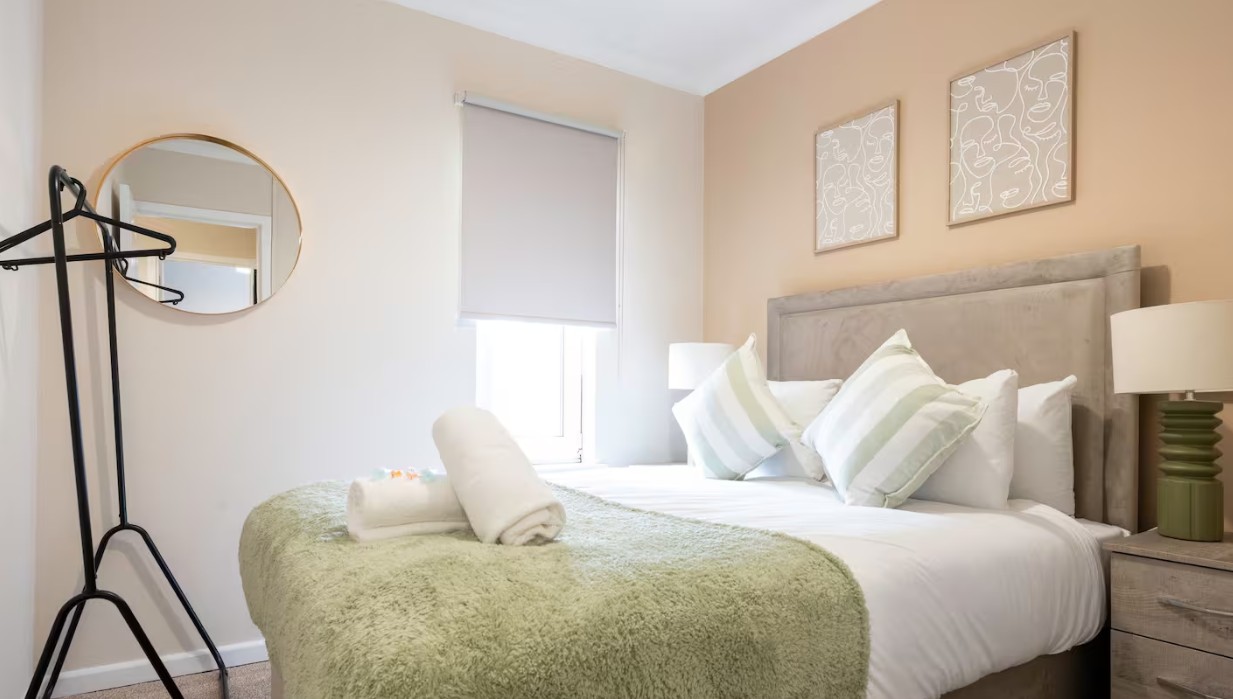 Additional image 2 of 2 Bed Semi-Detached House, Forbes Drive, G40, N1 7GU