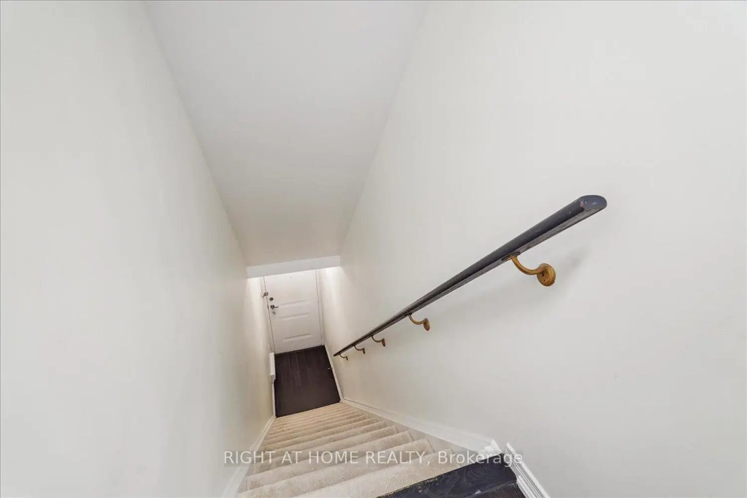 Additional image 5 of 90 Orchid Place Drive 304
