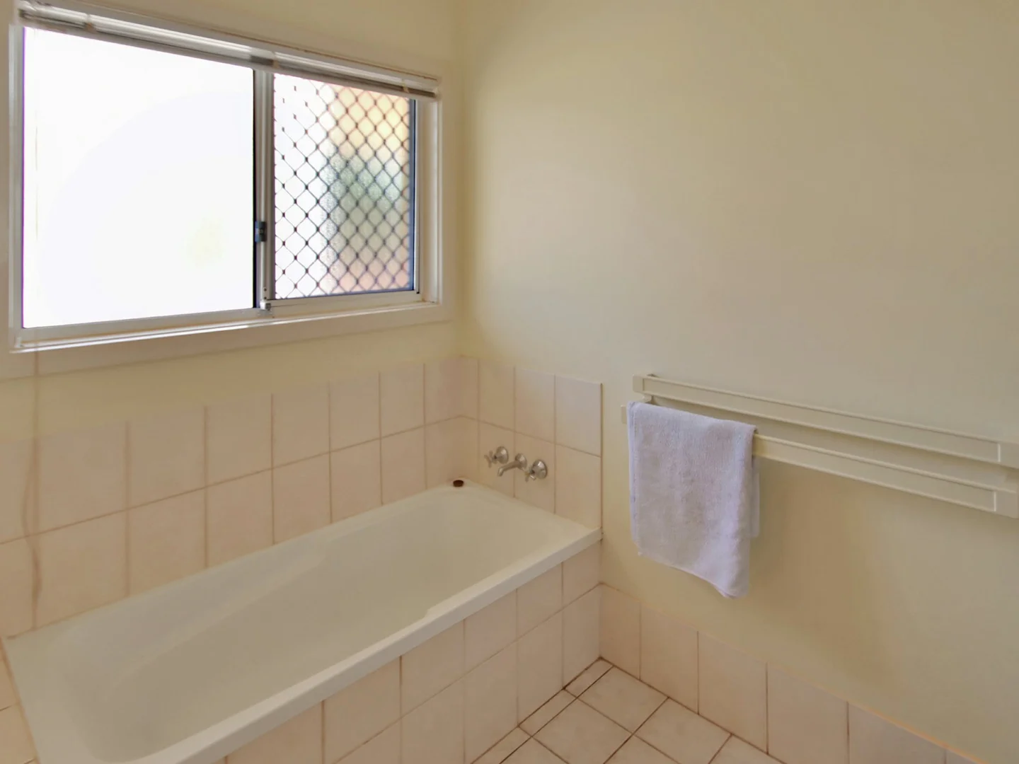 Additional image 12 of 5 Travers Court, Katherine NT 0850