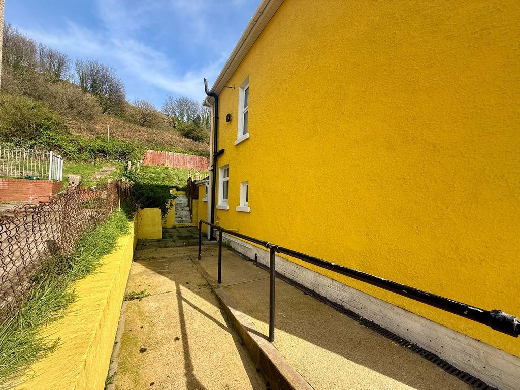 Additional image 9 of 3 bed semi-detached house to rentPellau Road, Port Talbot SA13