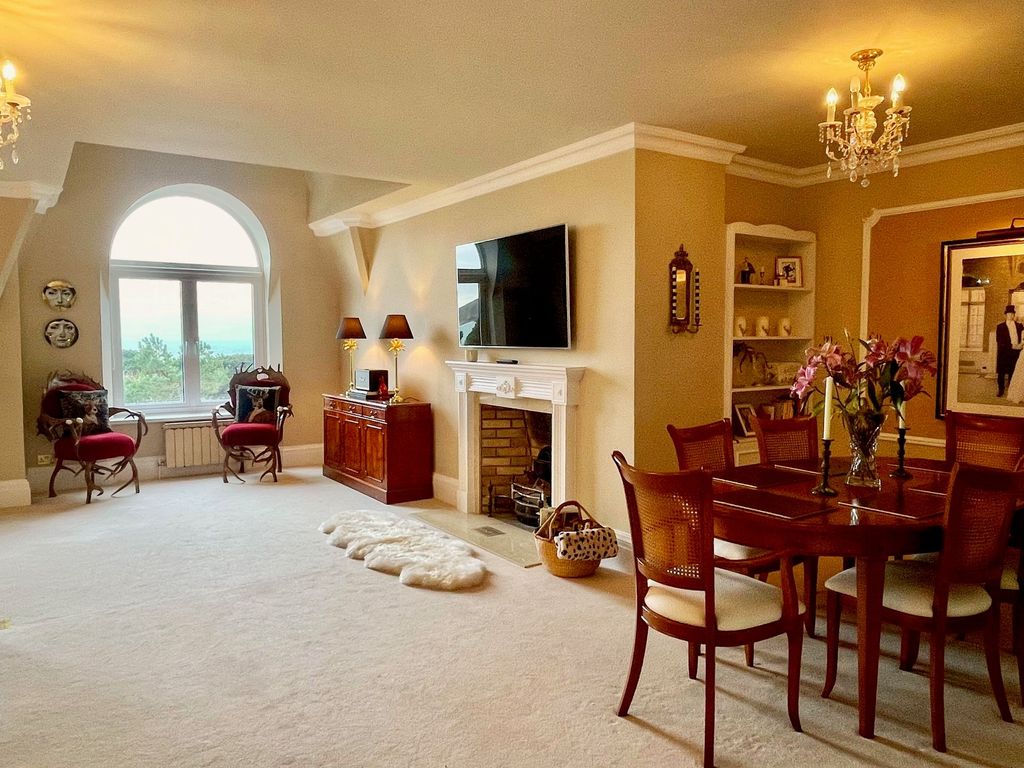 Additional image 3 of 3 bed flat to rentApt 10 Chateau Des Roches, St Brelade JE3
