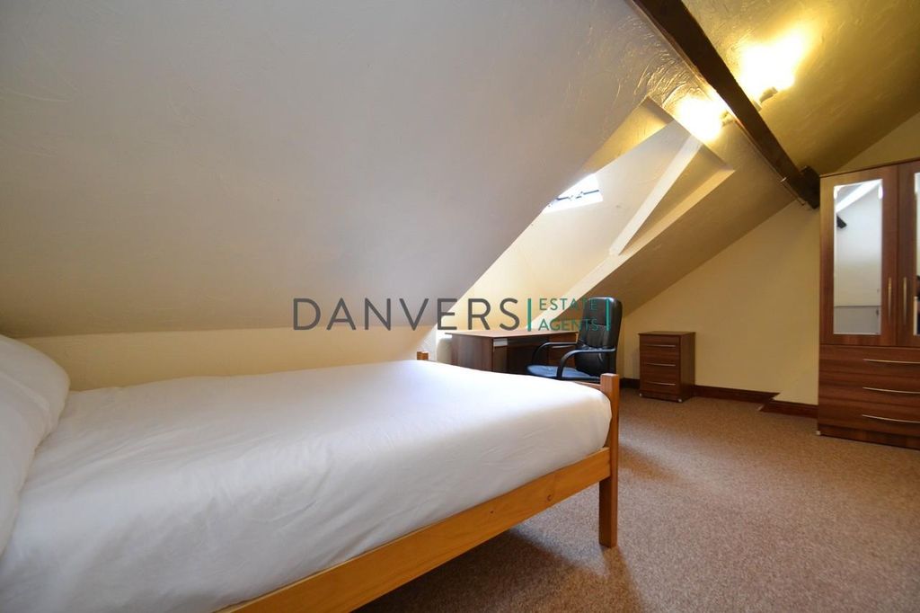 Additional image 5 of 7 bed terraced house to rentStretton Road, Leicester LE3