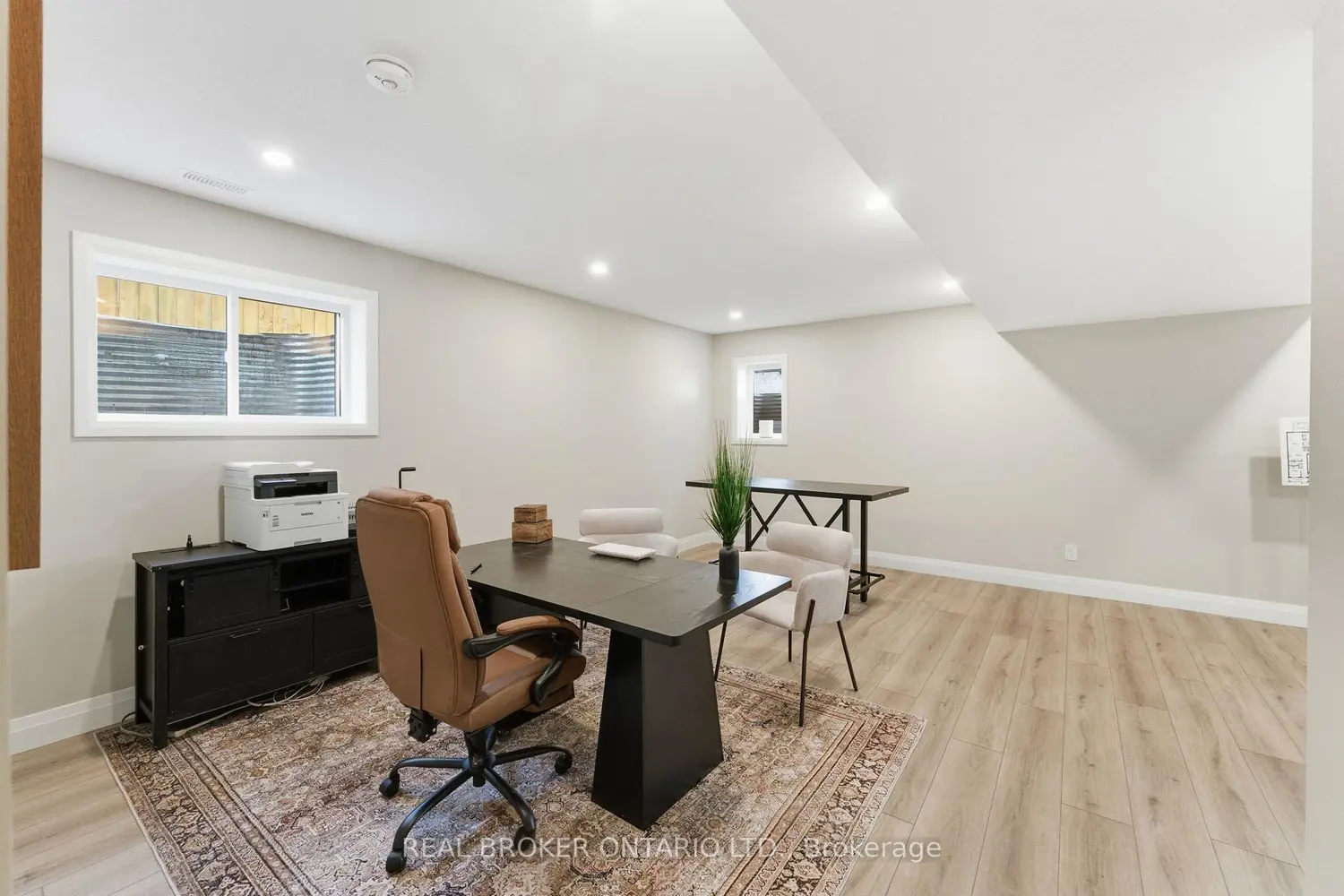 Additional image 14 of 29 Weymouth Street Unit 17