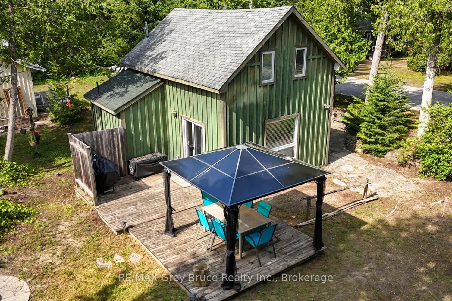 Additional image 17 of 1106 King Edward Avenue