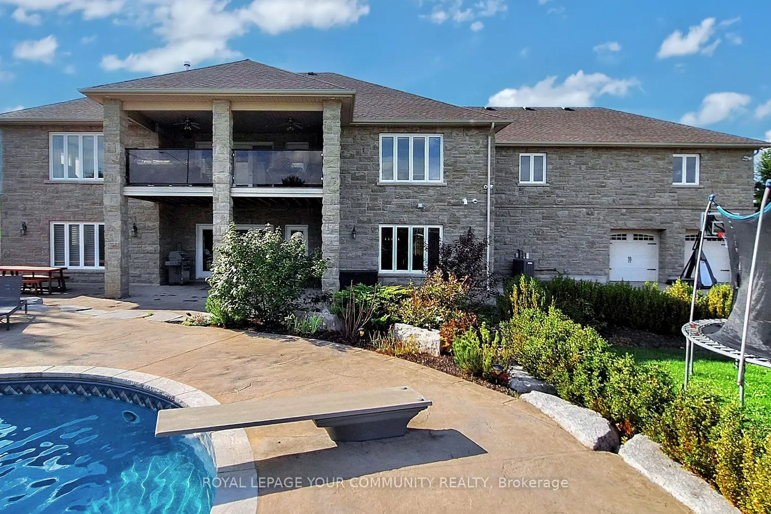 Additional image 16 of 1065 20Th Side Road