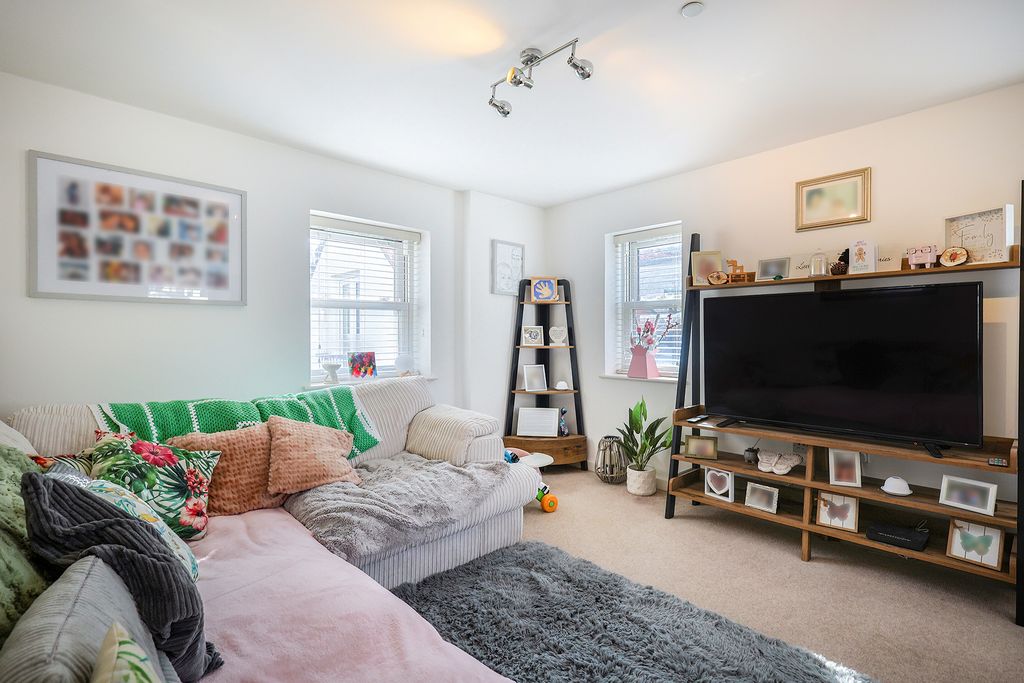 1 bed property to rentLe Bordage, St Peter Port, Guernsey GY1
