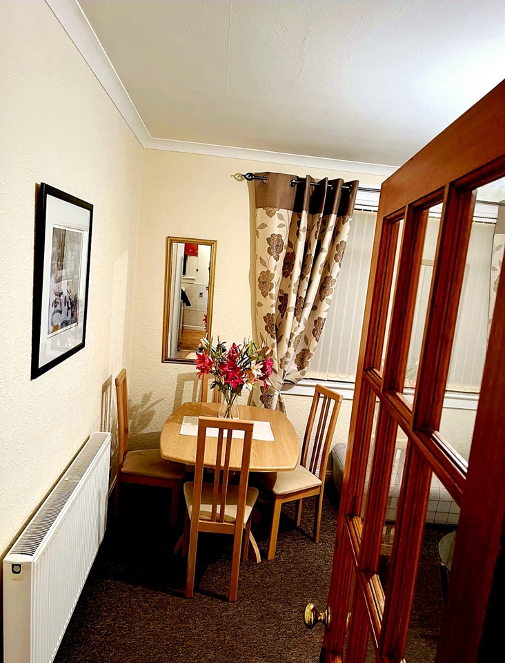 3 Bed Flat, Calder Road, EH11, N1 7GU