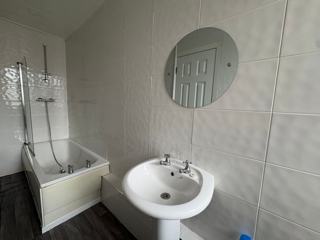 Additional image 9 of 2 bed flat to rentCraigie Avenue, Ayr KA8