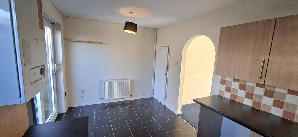 Additional image 5 of 2 bed semi-detached house to rentGreenhill Crescent, Haverfordwest SA61