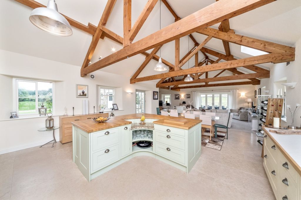Additional image 3 of 4 bed barn conversion to rentOldstead, York, North Yorkshire YO61
