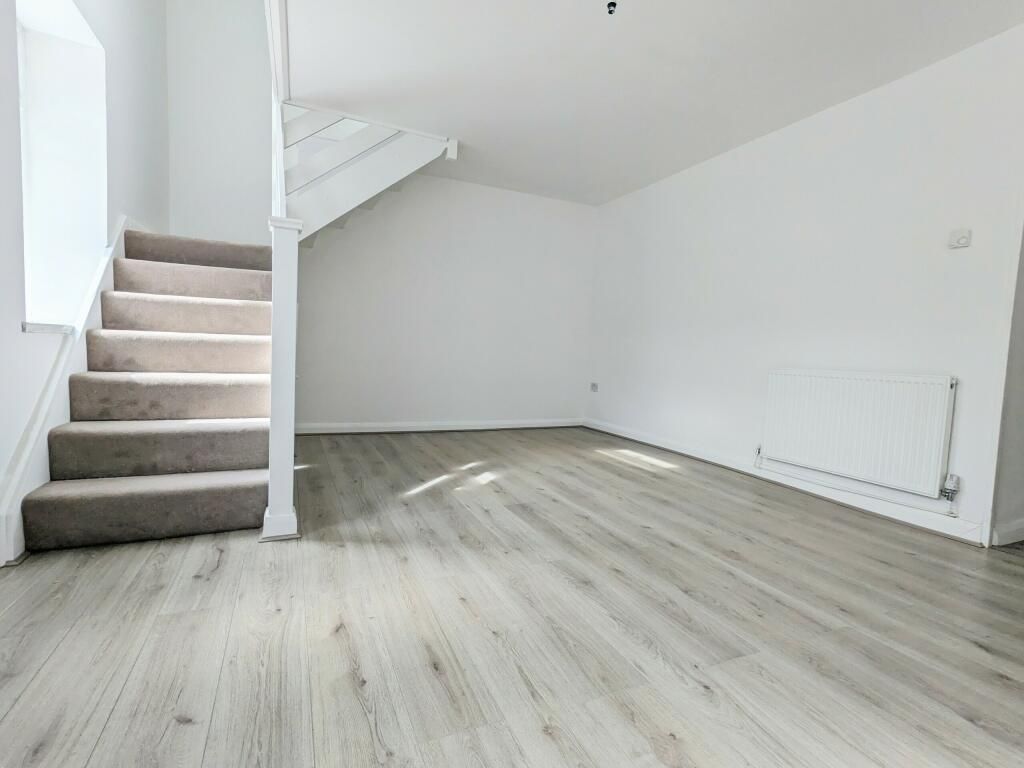 Additional image 3 of 2 bed terraced house to rentGilfach Cynon, Merthyr Tydfil CF47