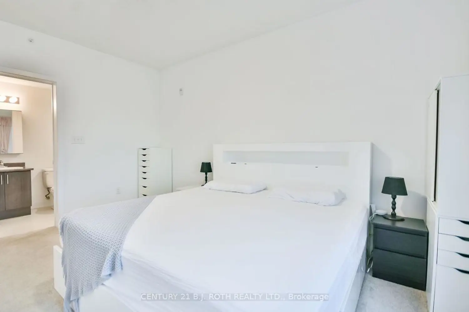 Additional image 14 of 8 Culinary Lane 502