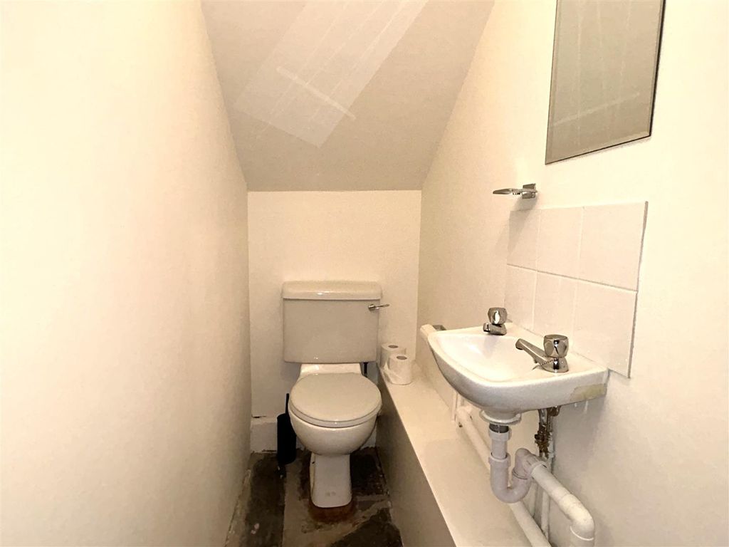 Additional image 9 of 2 bed flat to rentEast Back, Pembroke SA71
