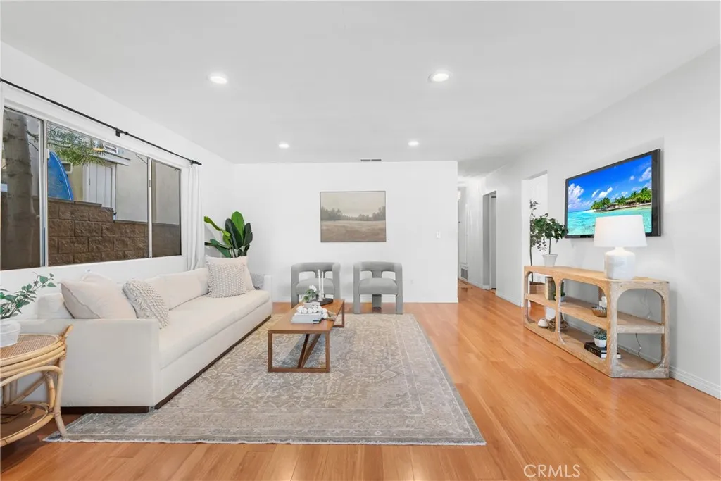 Additional image 52 of 586 36th St, Manhattan Beach, CA 90266