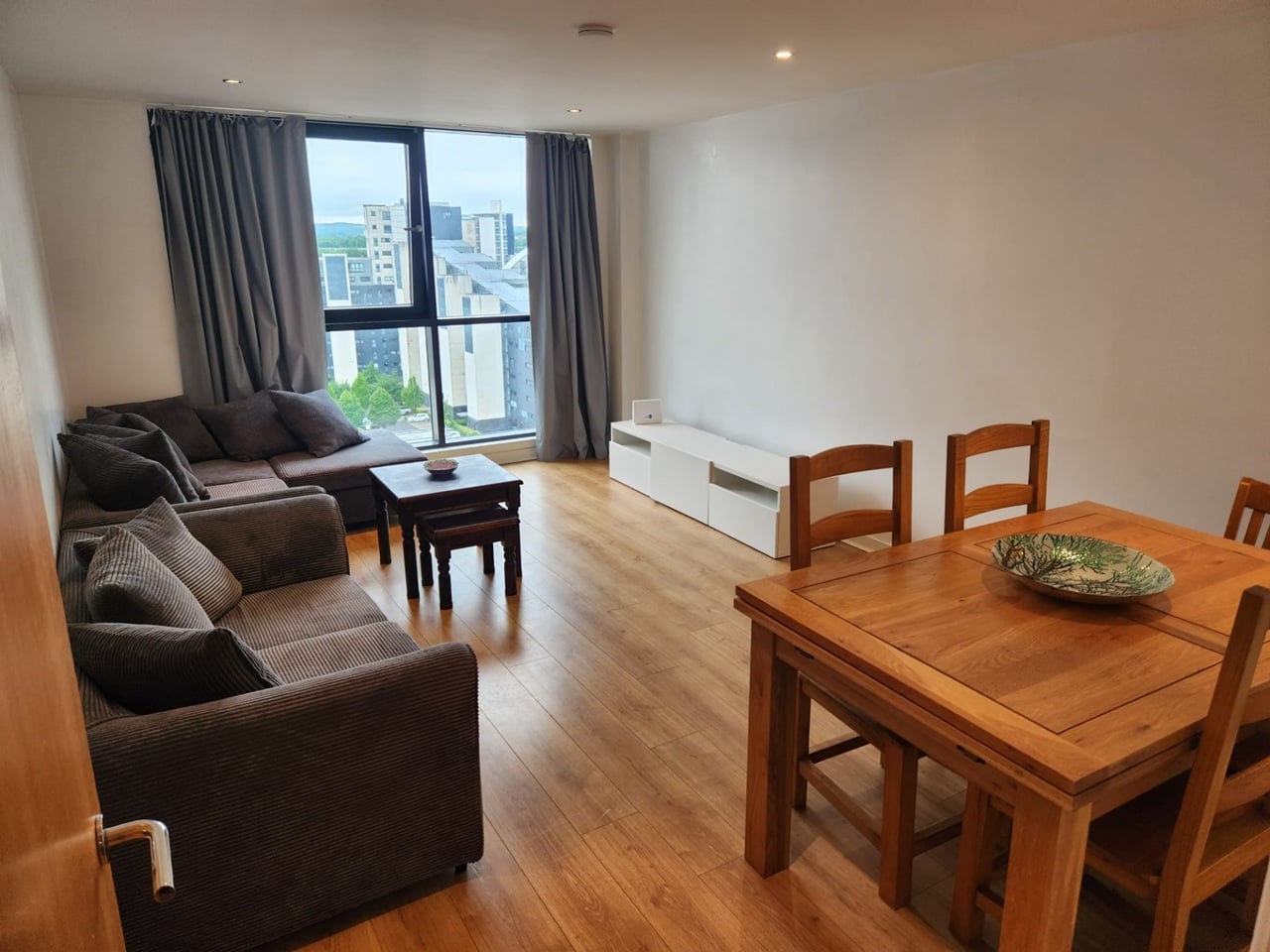 Additional image 2 of 2 Bed Flat, Stobcross Street, G3, N1 7GU