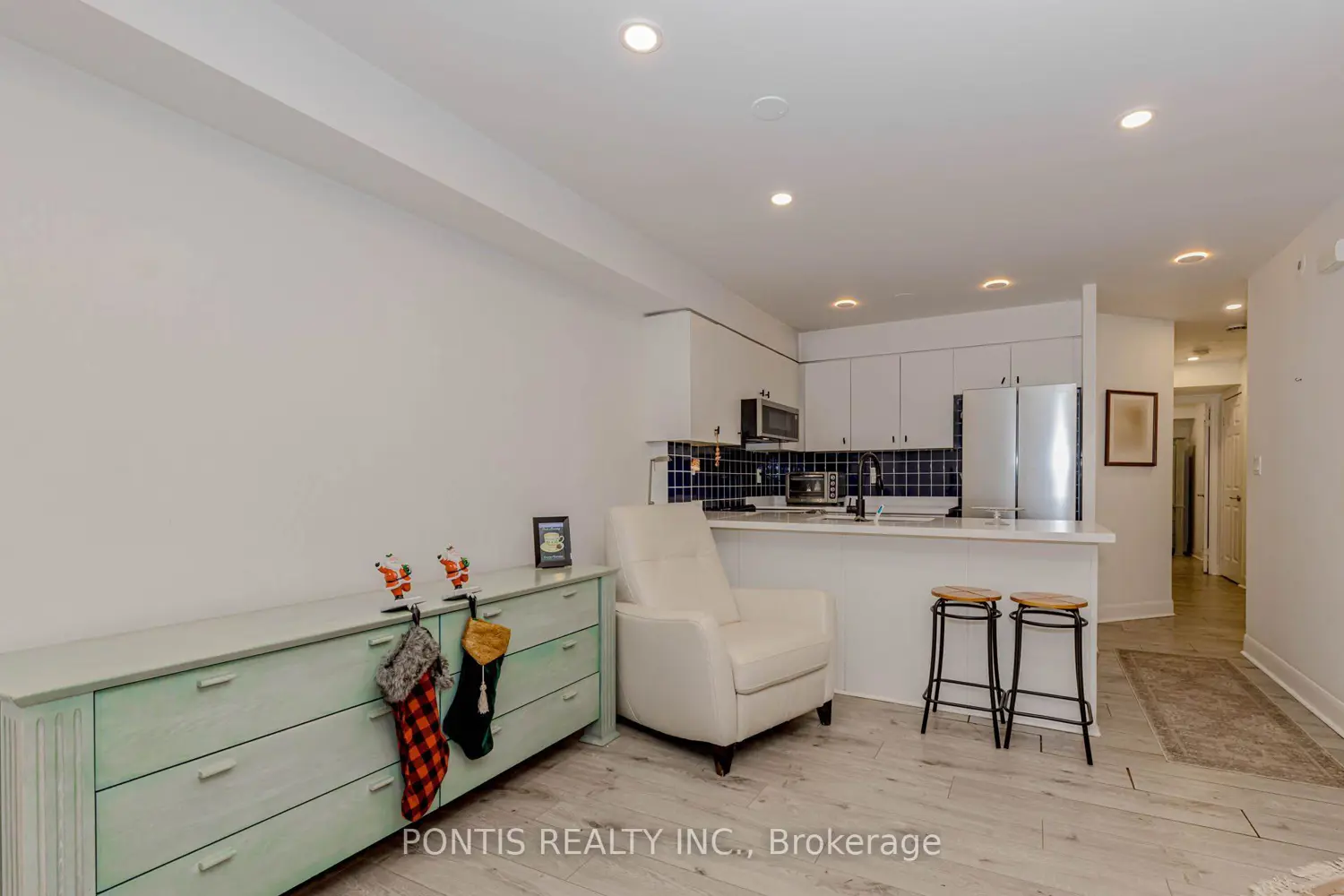 Additional image 6 of 415 Jarvis Street 144