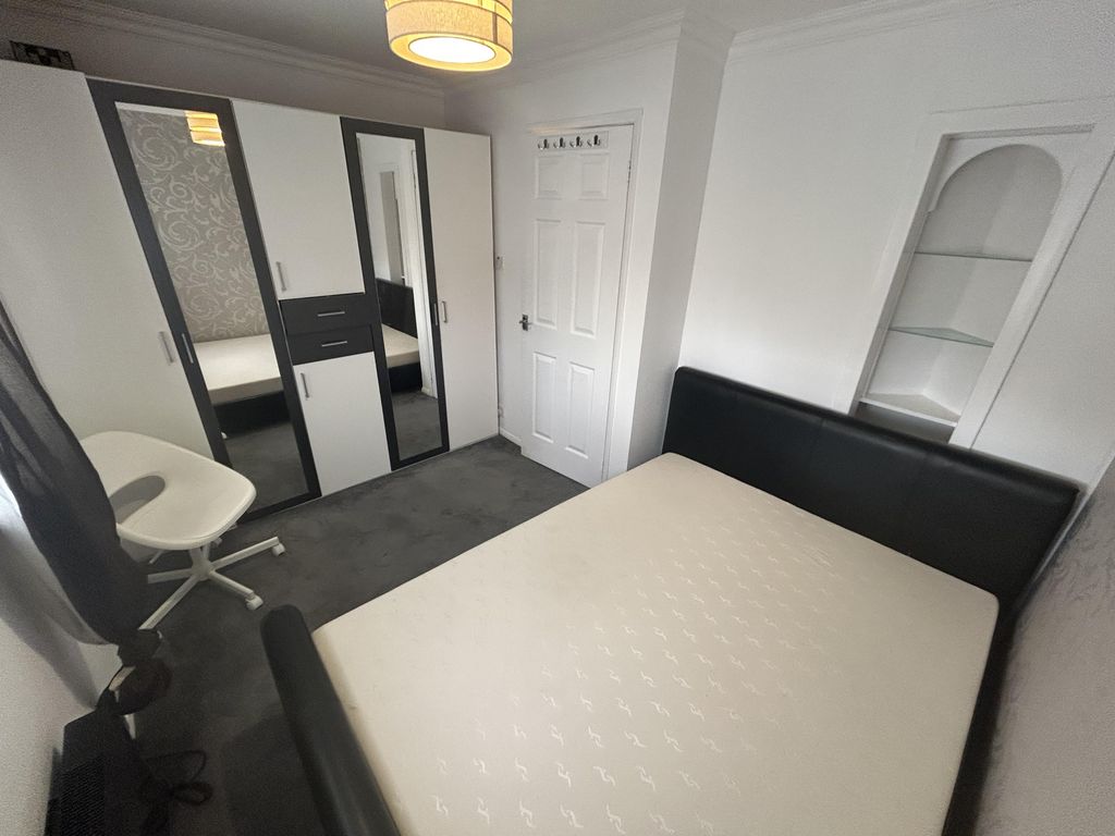 Additional image 6 of 2 bed detached house to rentPreston Place, Glasgow G42