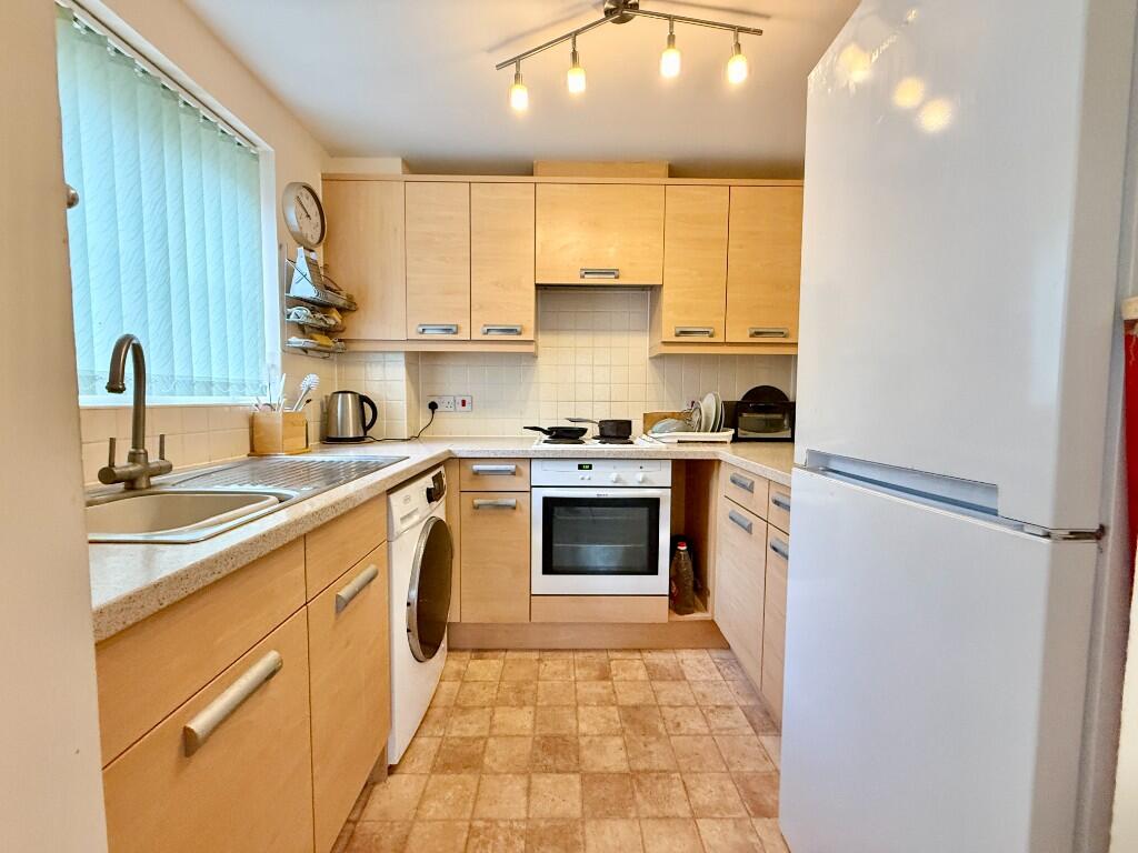 Additional image 8 of Shrewsbury Road, Yeovil, BA21