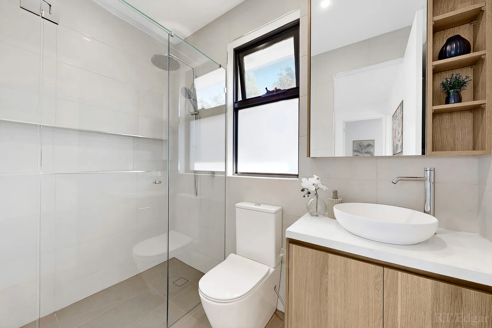 Additional image 10 of 2/39 Gillard Street, Burwood VIC 3125