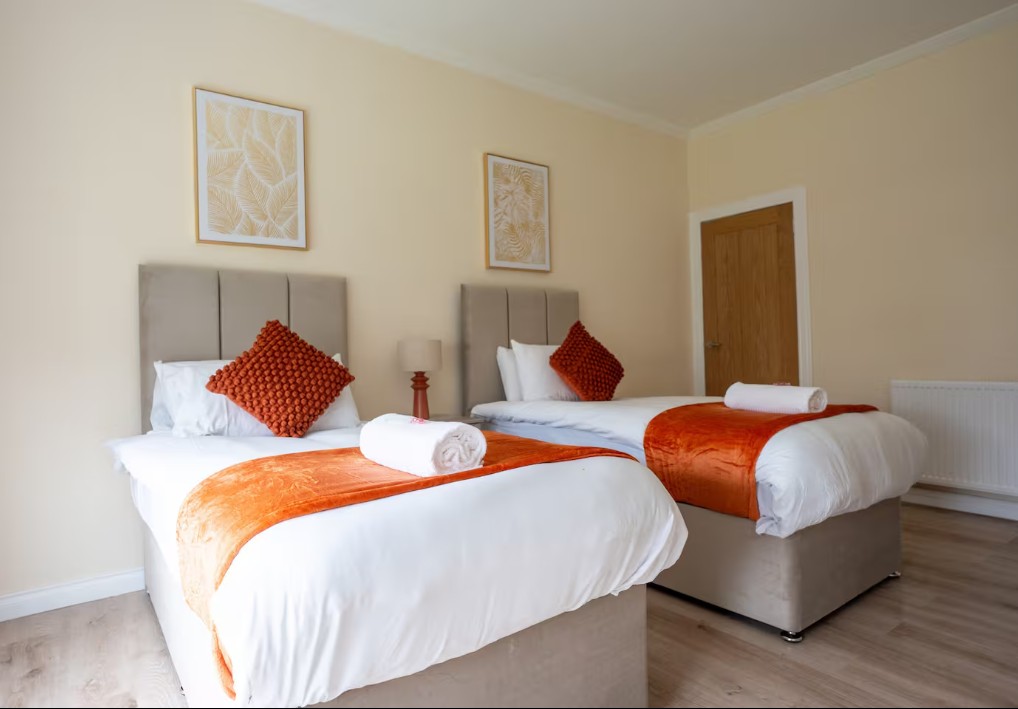 Additional image 3 of 3 Bed Flat, Curtis Avenue, G44, N1 7GU