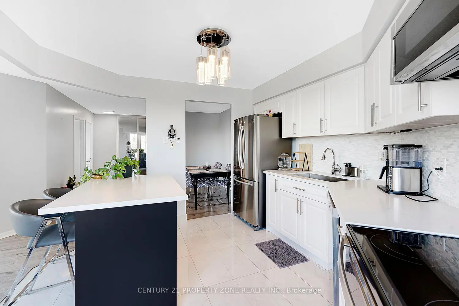 Additional image 10 of 10 Laurelcrest Street 407