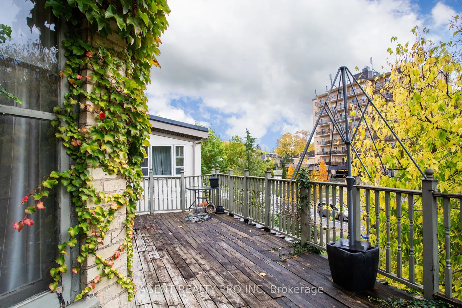 Additional image 14 of 302 Central Street