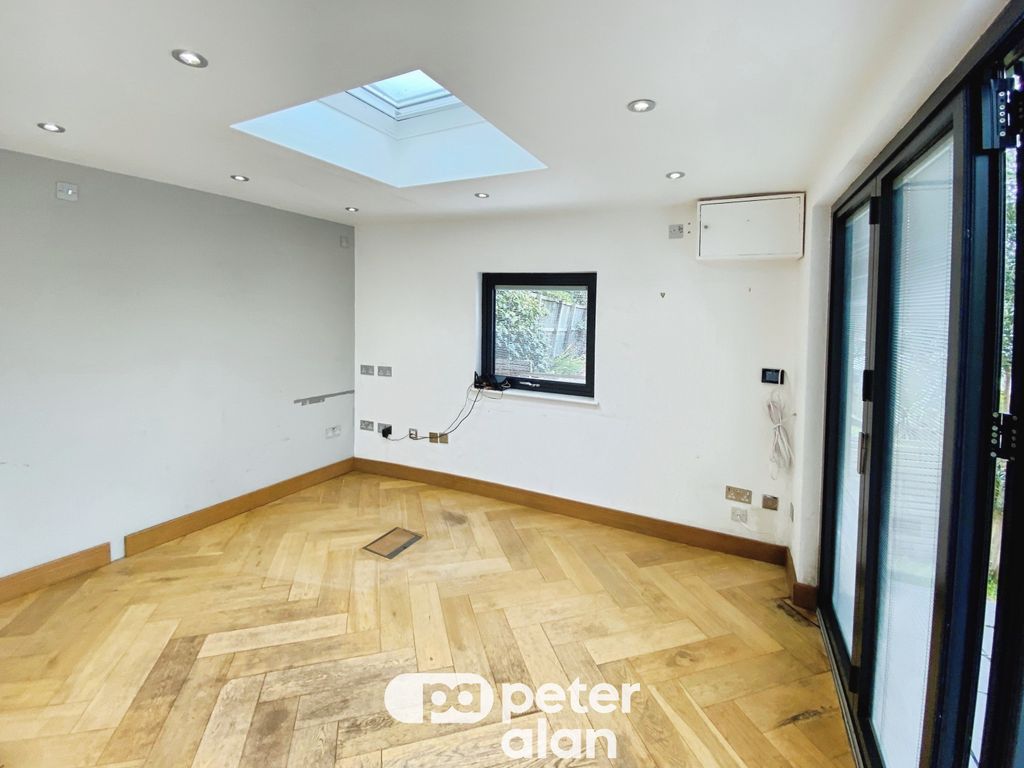 Additional image 21 of 5 bed property to rentHeol Penrhiw, Mountain Ash CF45