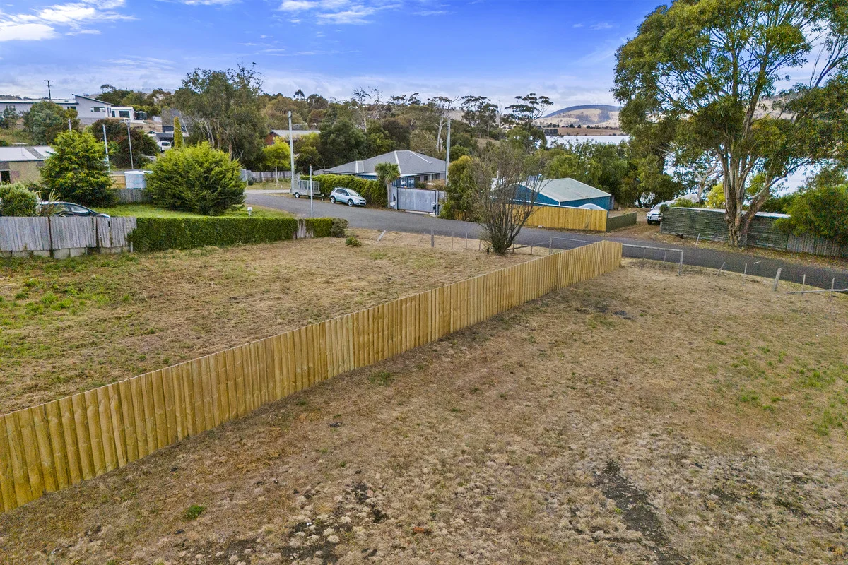 Additional image 12 of 1 & 2/48 Erle Street, Carlton River TAS 7173