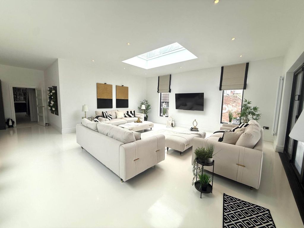 Additional image 5 of 4 bed detached house to rentWestcliffe, Southport PR8
