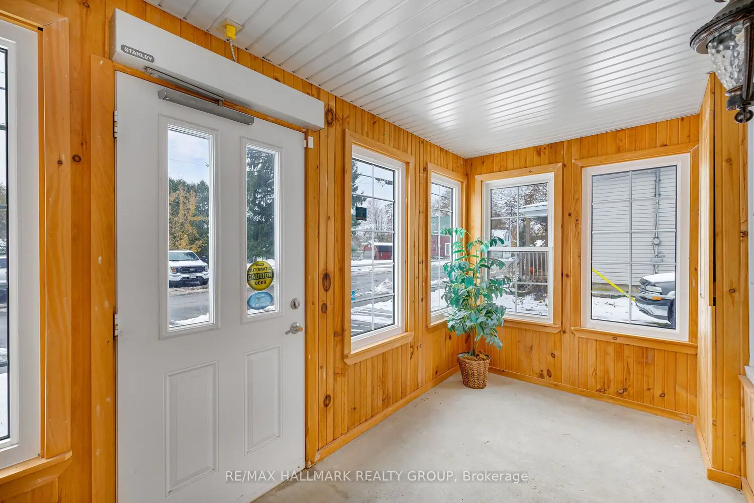 Additional image 3 of 10 Wellington Street