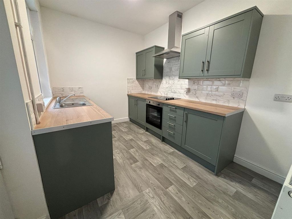 Additional image 8 of 2 bed terraced house to rentBriton Ferry Road, Neath SA11