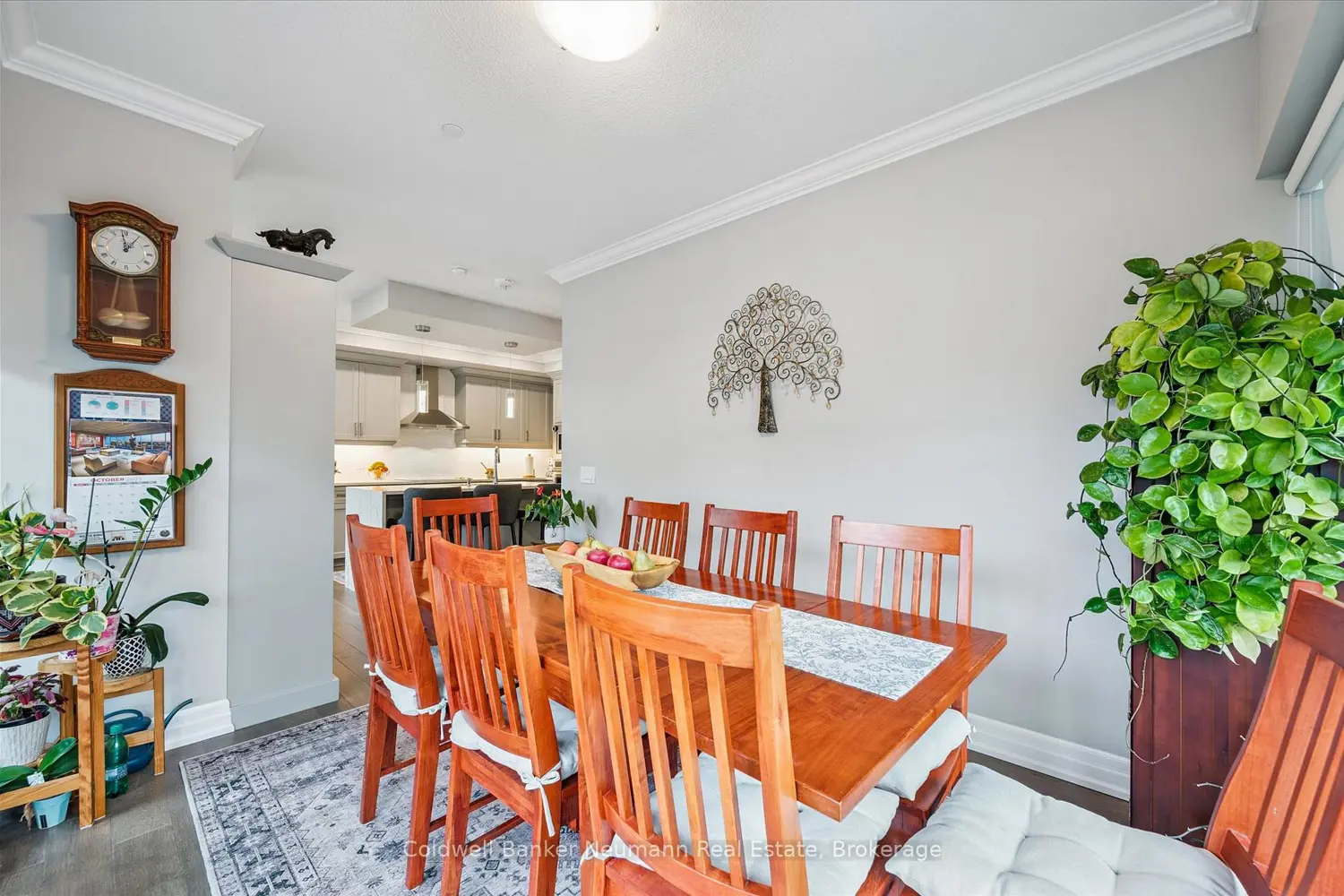 Additional image 5 of 1880 Gordon Street 612