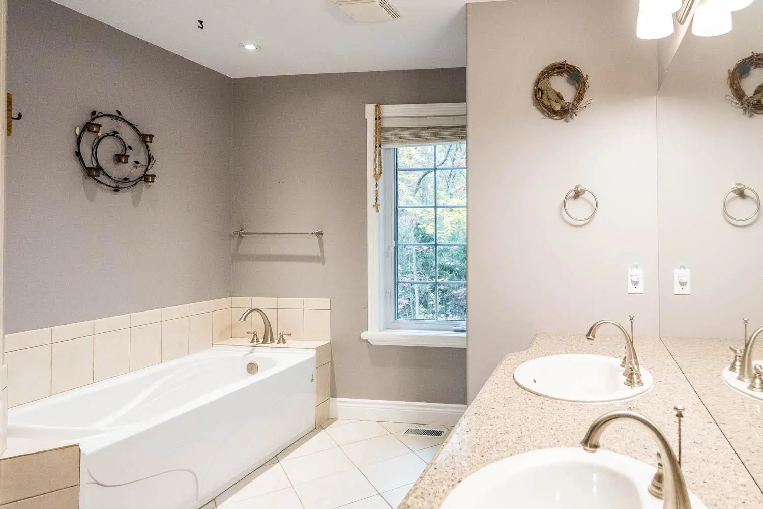 Additional image 13 of 9862 Lakeshore Drive