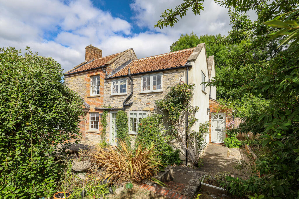 Additional image 20 of Bove Town, Glastonbury, Somerset