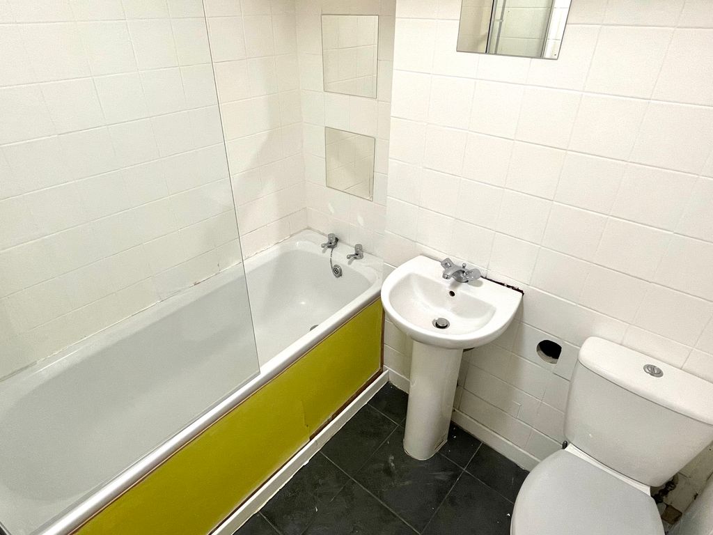 Additional image 10 of 4 bed terraced house to rentPark Road, Glasgow G4