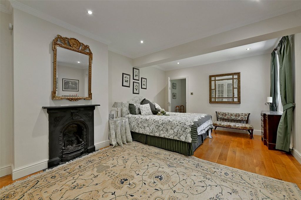 Additional image 14 of 5 bed detached house to rentHighmoor Cross, Henley-On-Thames, Oxfordshire RG9