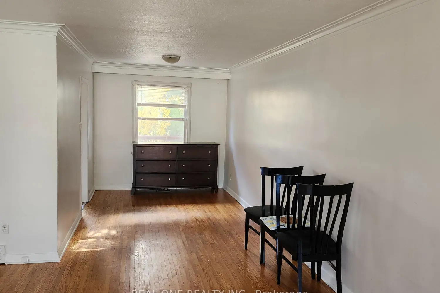 Additional image 5 of 33 Urbandale Avenue