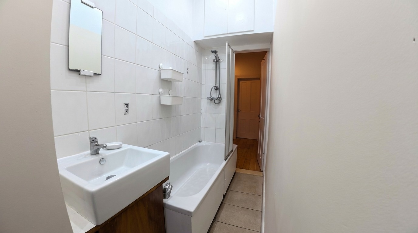 Additional image 2 of Room in a Shared Flat, Glasgow, G11, N1 7GU