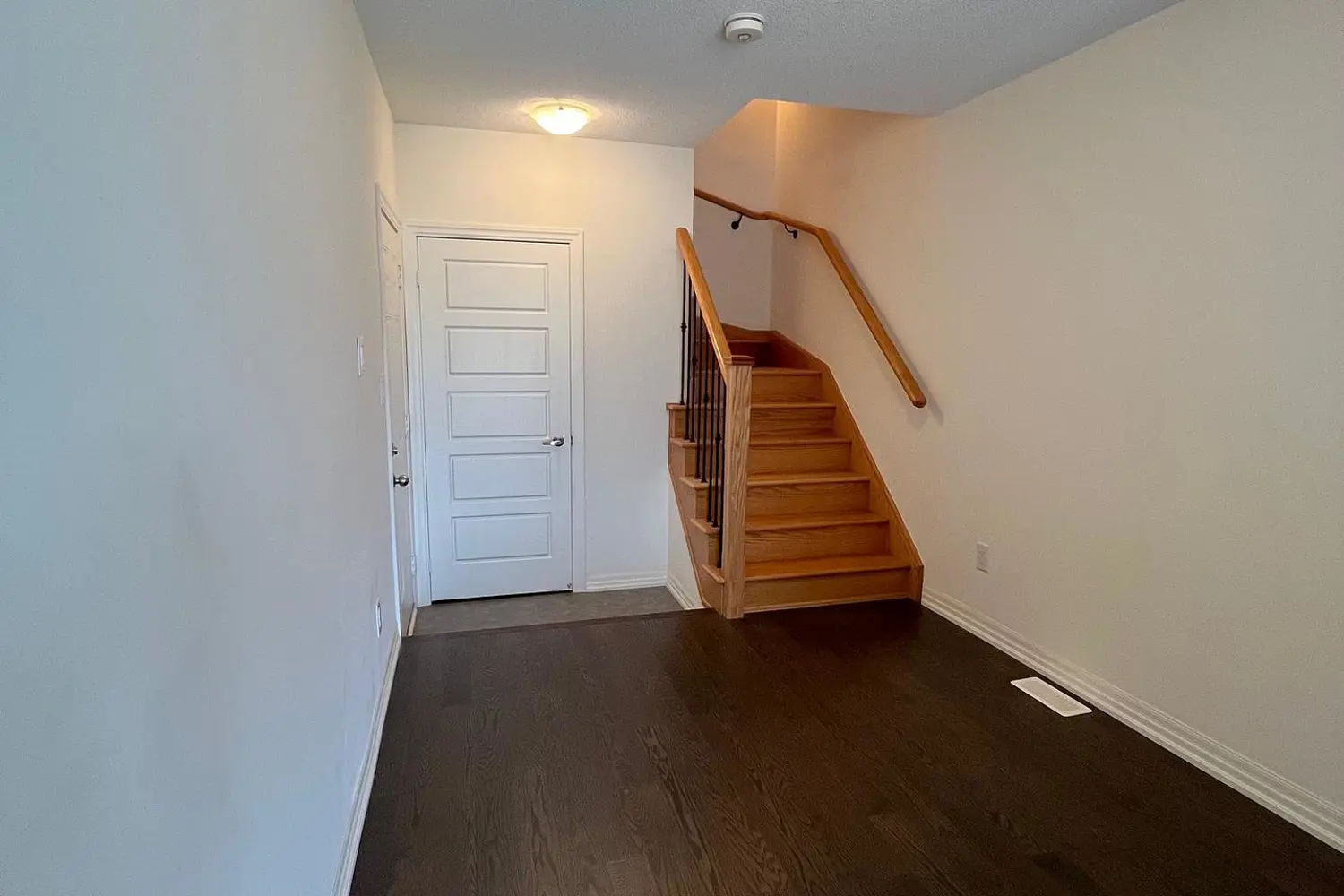 Additional image 11 of 53 Vantage Loop