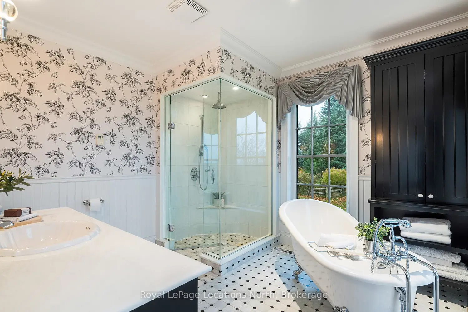 Additional image 7 of 556036 6Th Line