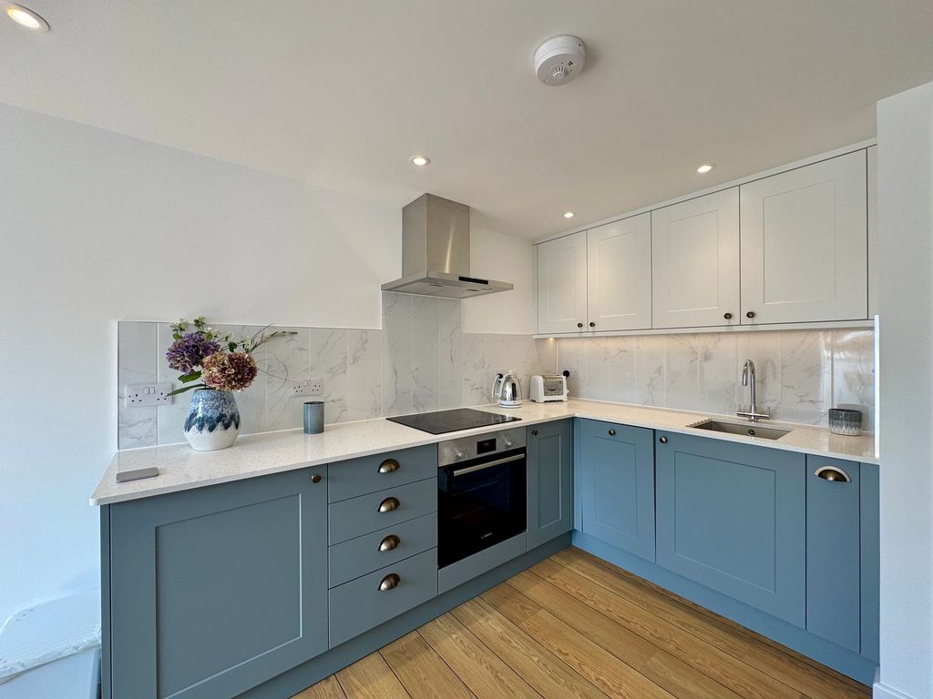 Additional image 2 of 1 bed flat to rentLe Mont Cochon, St. Helier JE2