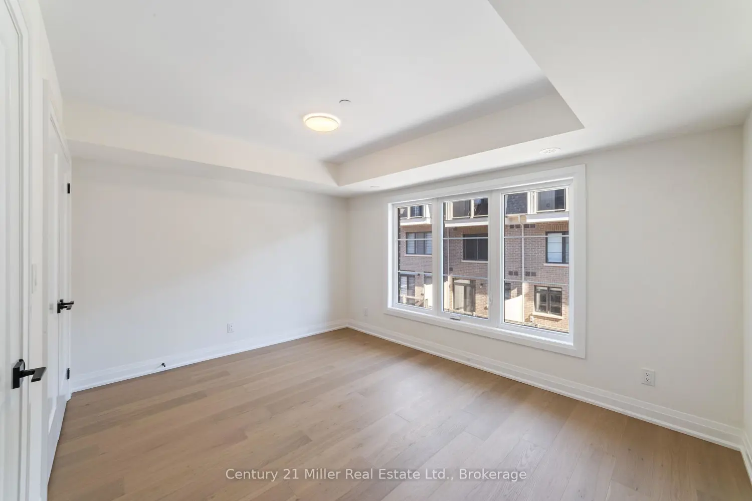 Additional image 11 of 2150 Trafalgar Road 52