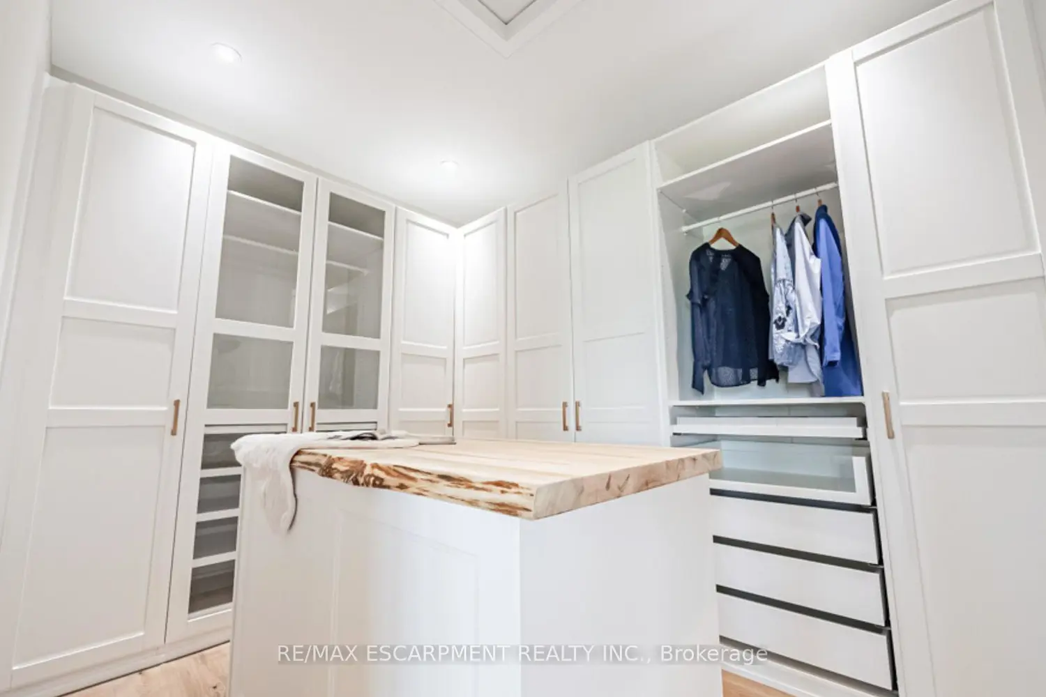 Additional image 11 of 423 Masters Drive