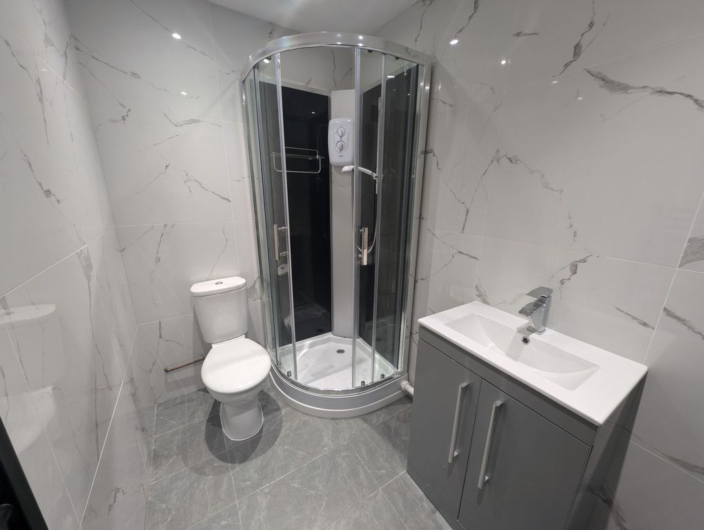Additional image 3 of 1 bed flat to rentCommercial Street, Mountain Ash CF45