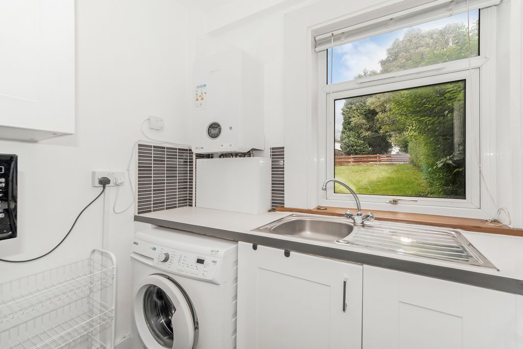 Additional image 7 of 2 bed semi-detached house to rentKirkton Avenue, Knightswood G13