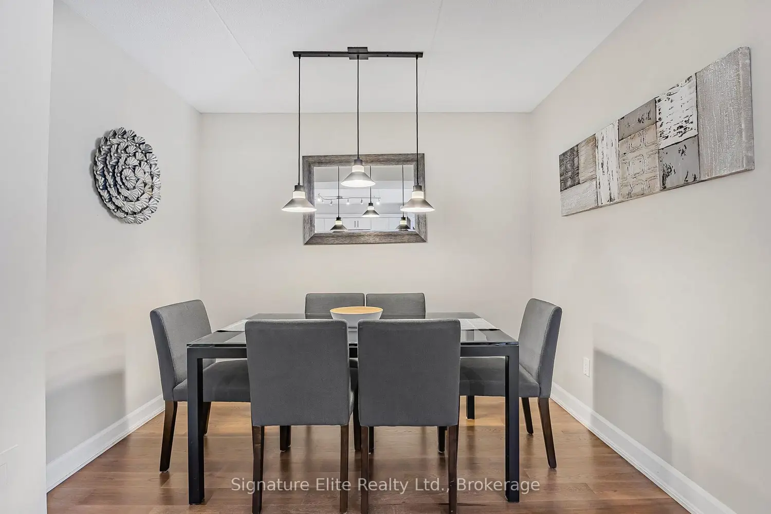 Additional image 4 of 796404 Grey 19 Road 107