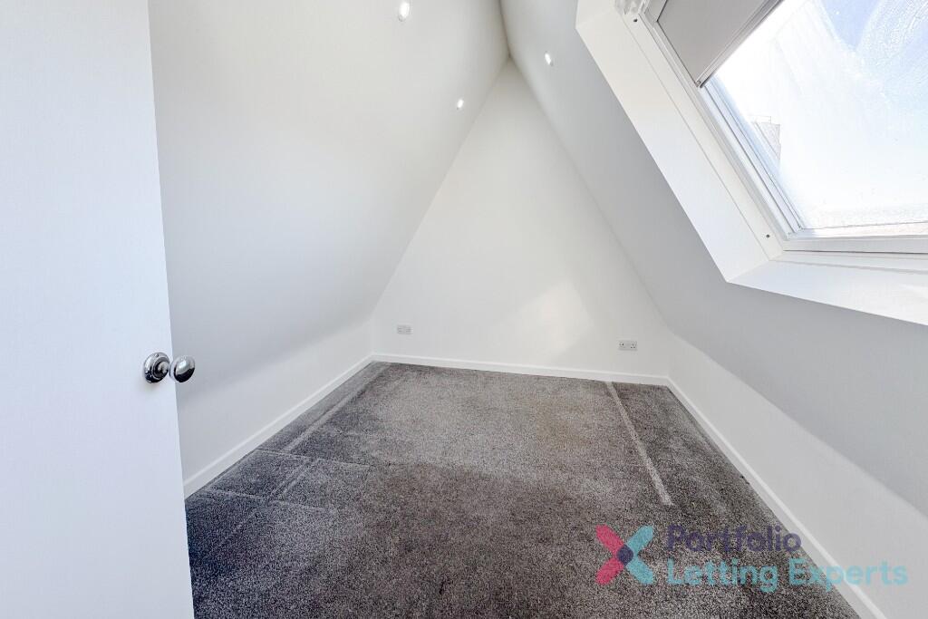 Additional image 9 of First Months Rent Free! Professional Families - Completely Refurbished 3 Bedroom Flat on Post Office Road!