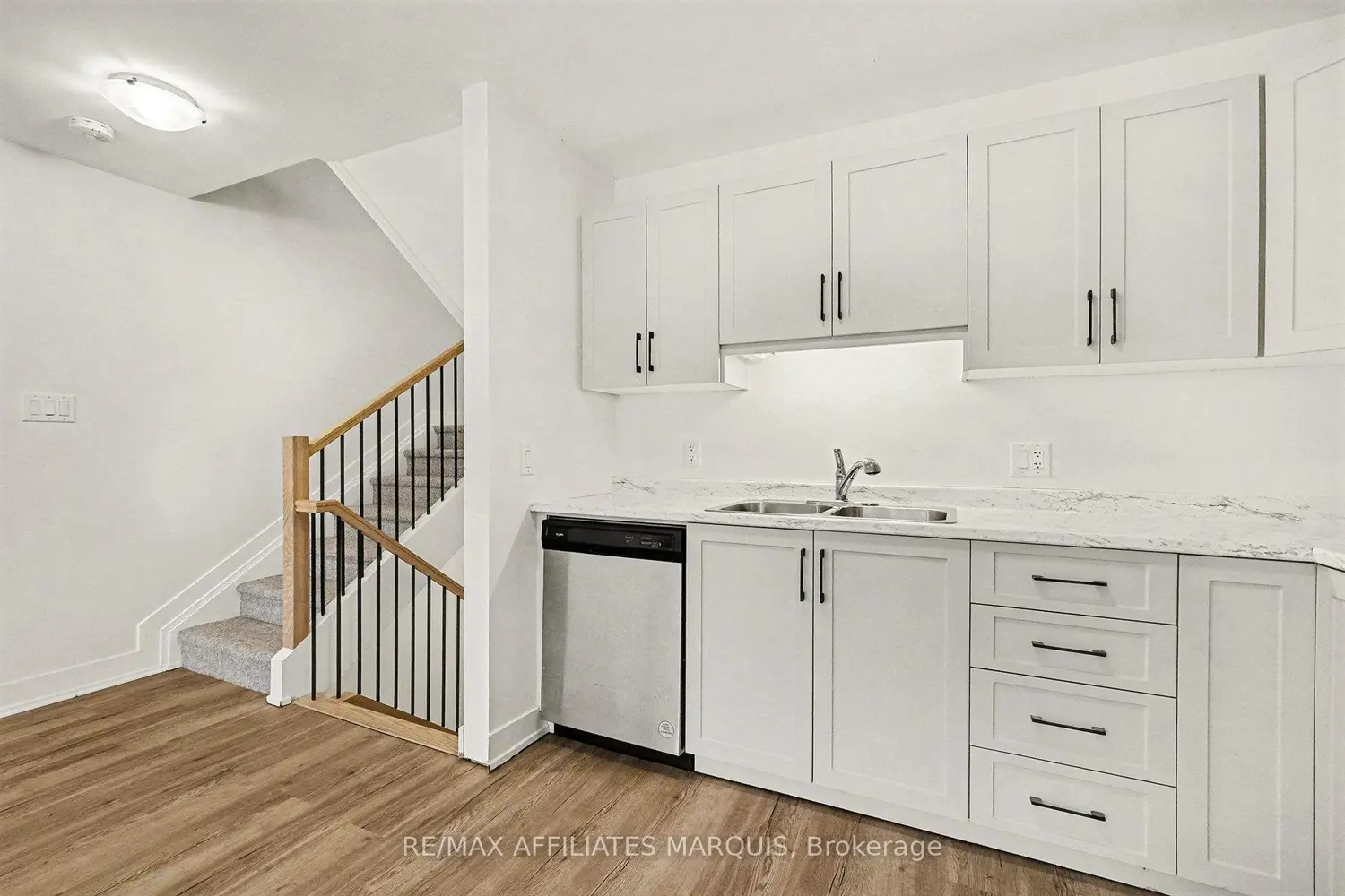 Additional image 8 of 44 Whitcomb Crescent