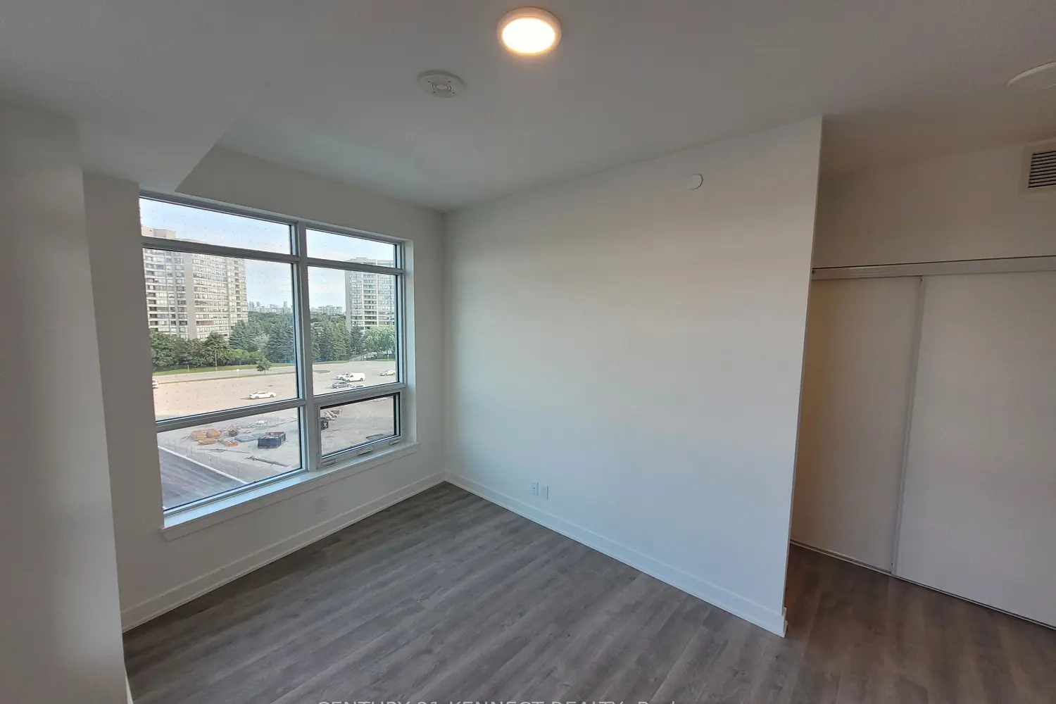 Additional image 6 of 50 Upper Mall Way B-432