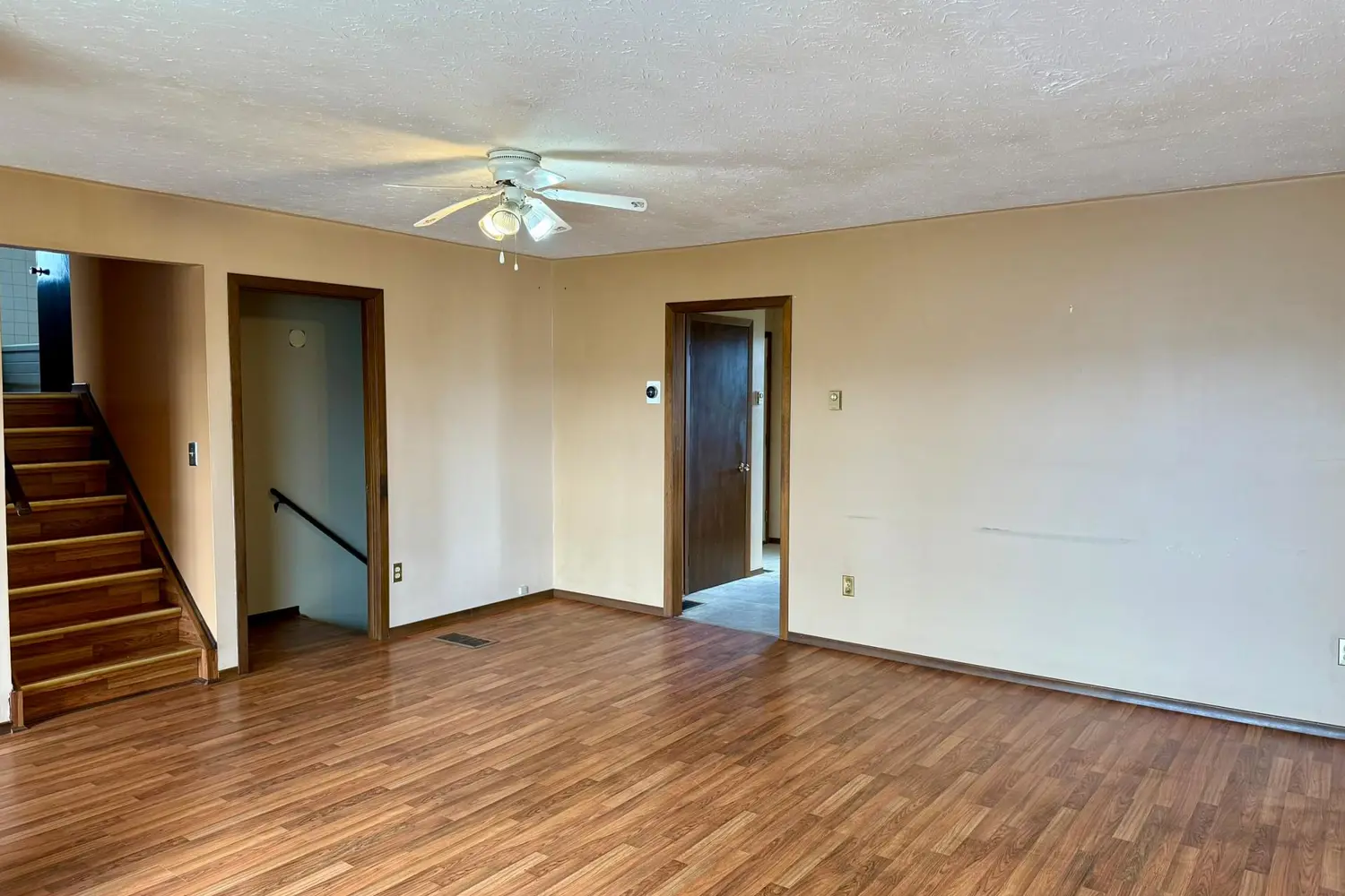 Additional image 6 of 1030 Yonge Street